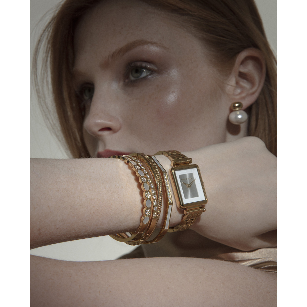 PULS ACERO IP DORADO, MOP Y CRIST SRA FN - 14188P01012