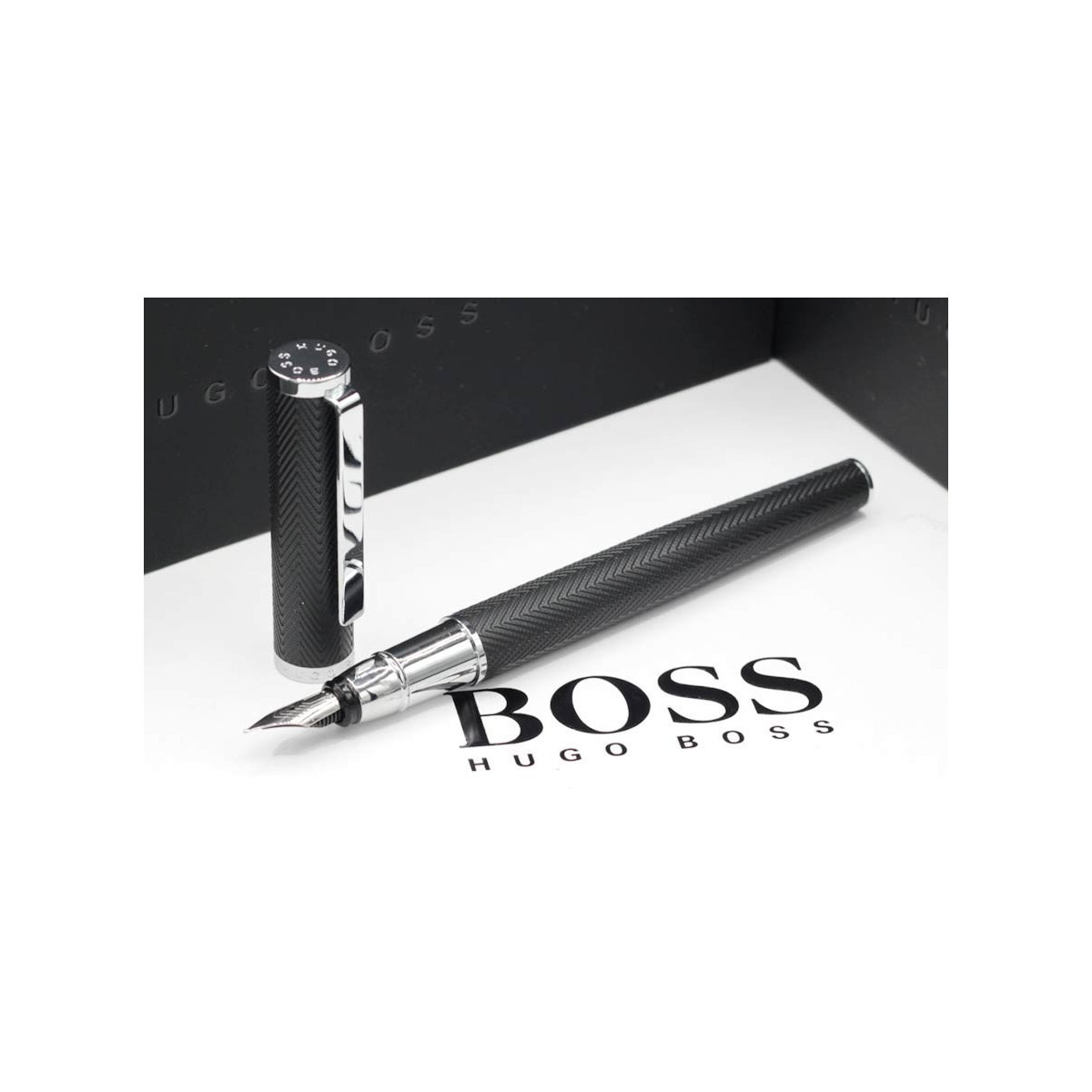 PLUMA ESTILOGRÁFICA HUGO BOSS